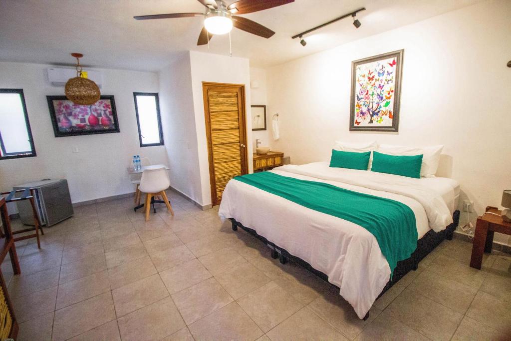 Hotel Tequila Cancun photo 2