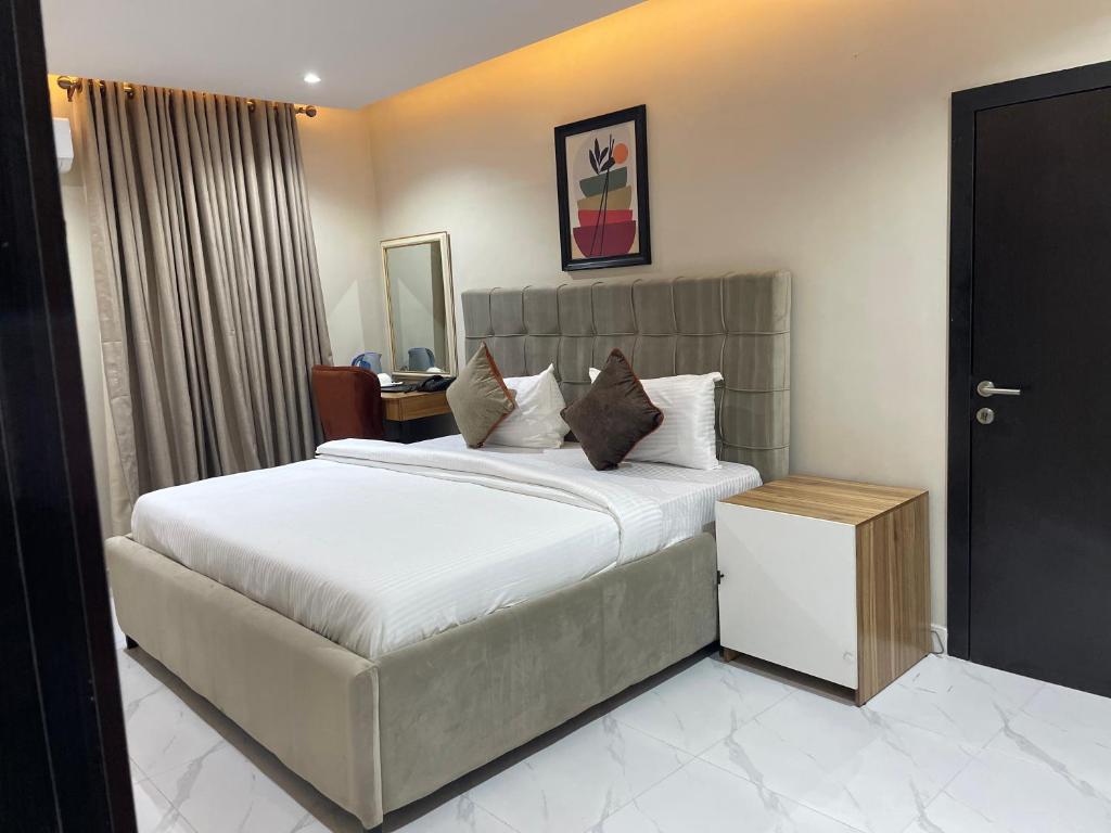 Choice Suites Signature photo 4