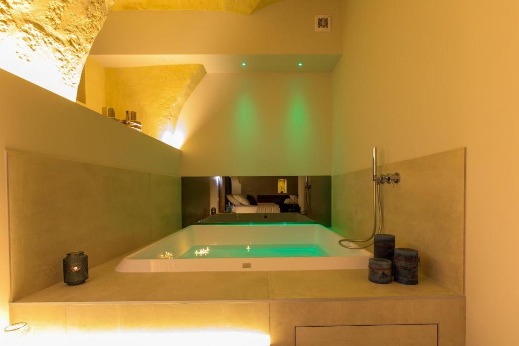 Iris Luxury Suite photo 2