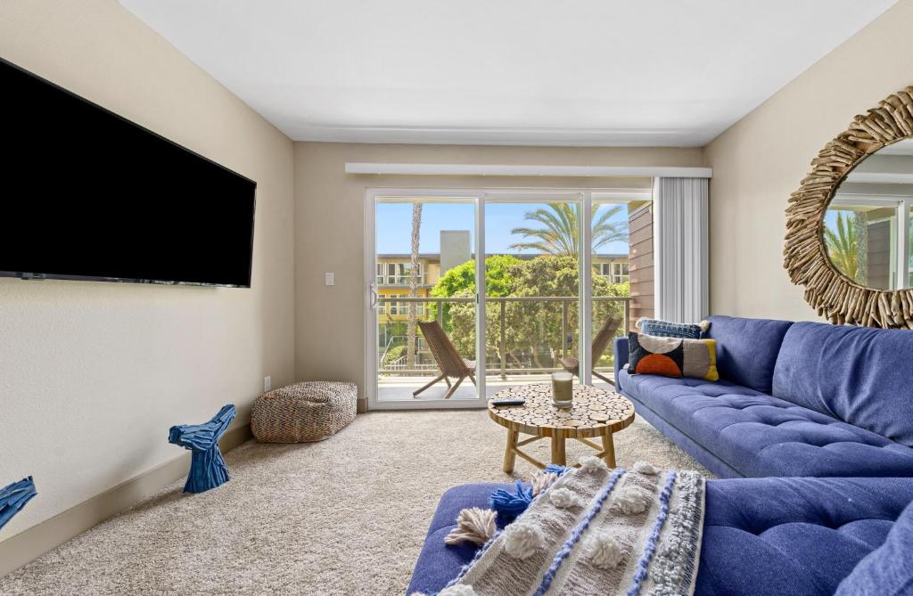 Beautiful Beachside Apartment With Marina View photo 1