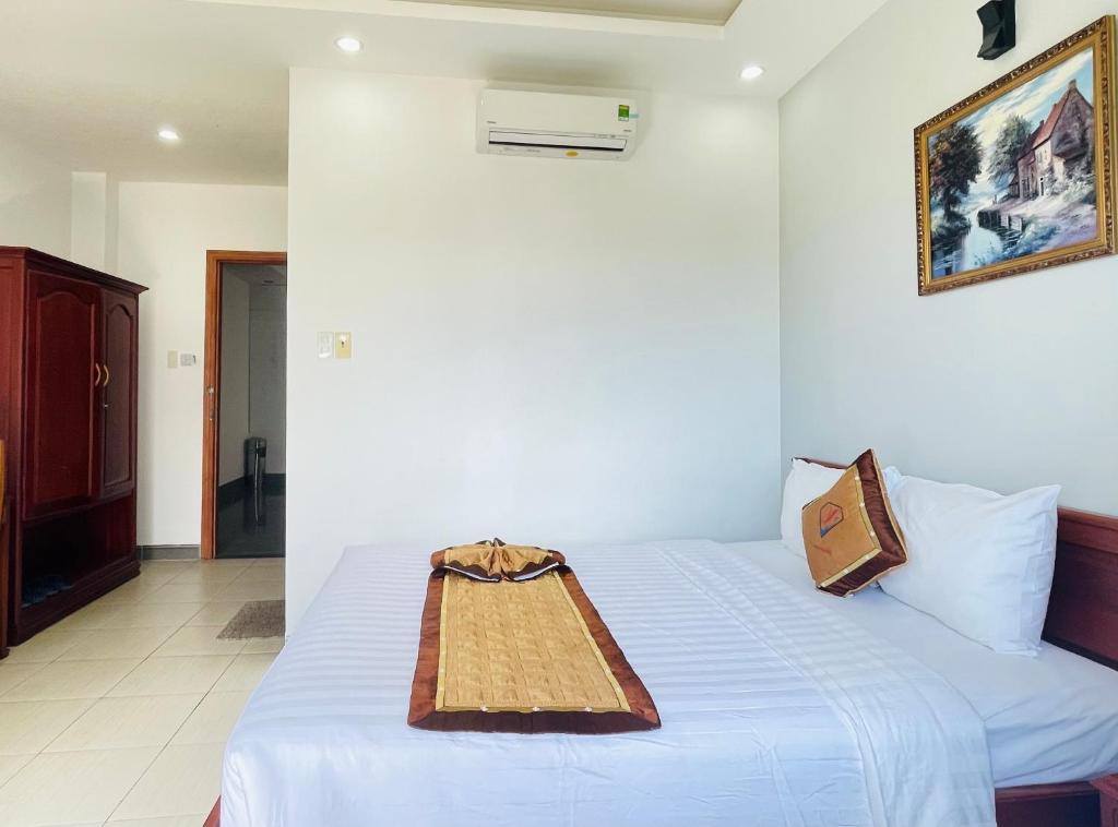 Y Linh Hotel