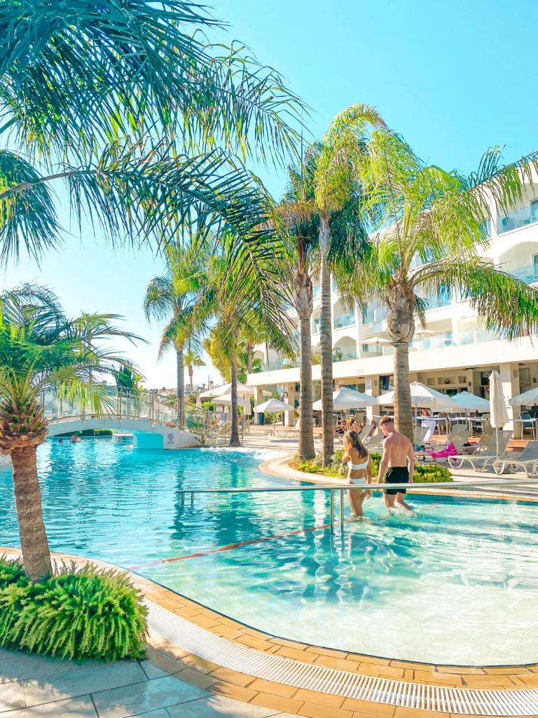 Anesis Hotel photo 2