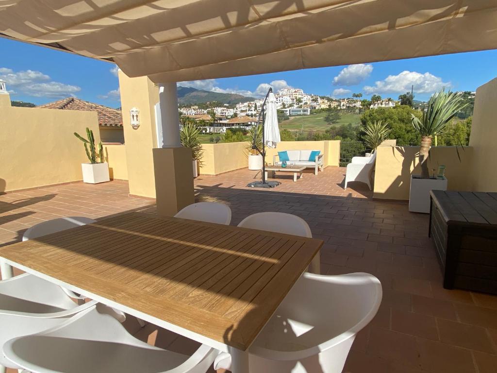 Huge Rooftop Solarium With See View - 3 rooms photo 1