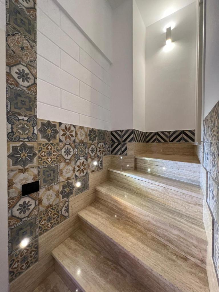 GianLuis Luxury Suites - Tap to explore photos