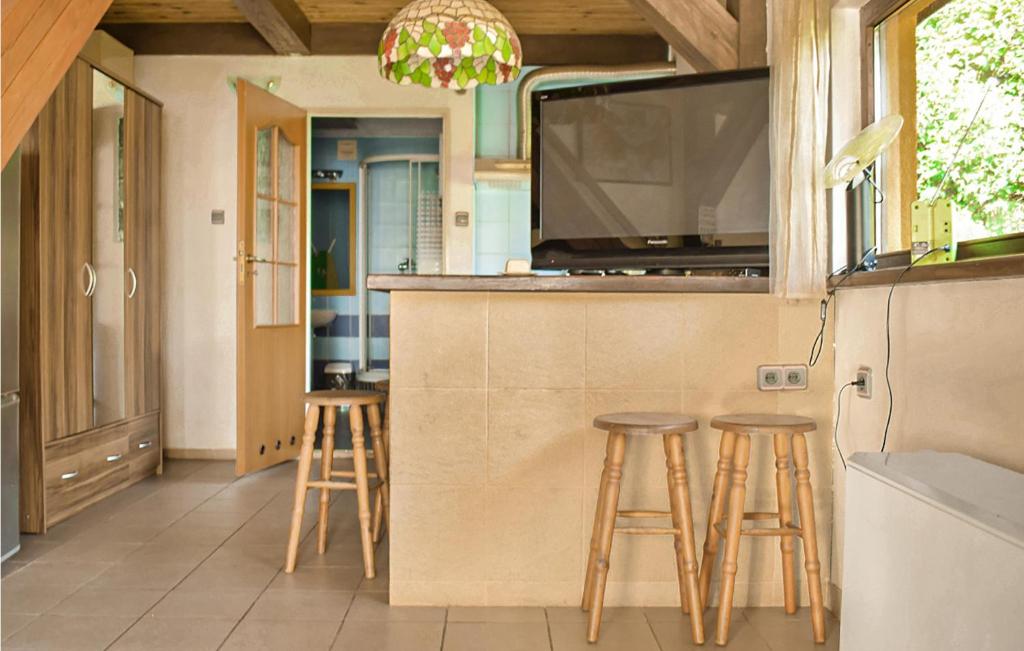 Awesome Apartment In Wolin With 2 Bedrooms photo 3