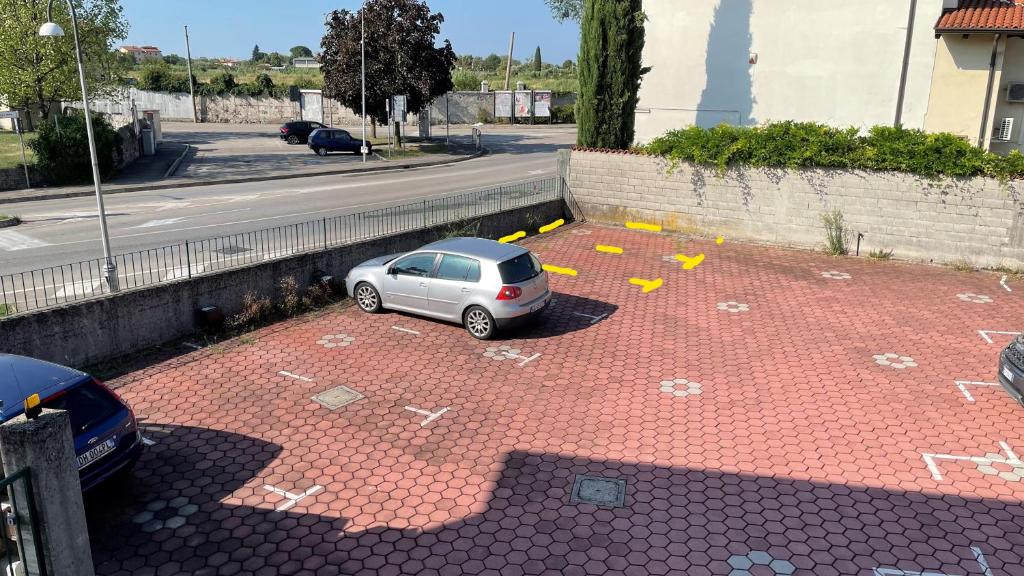 Rose e Frutta ristrutturato con parcheggio photo 2