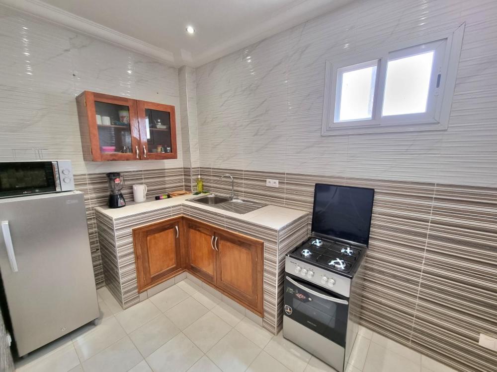 SUPERBE APPARTEMENT MEUBLÉ AU BORD DE LA PLAGE photo 4