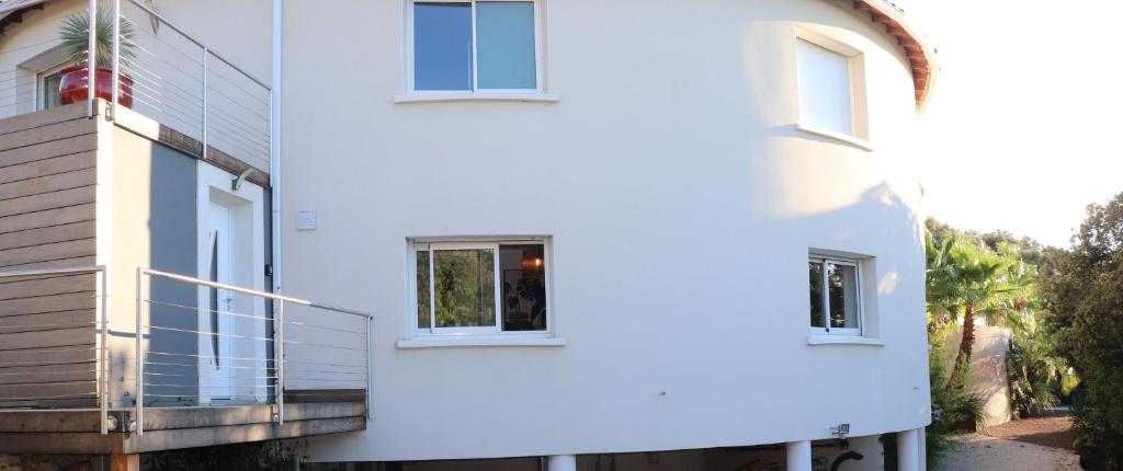 Appartement 50 m2 avec parking gratuit sur place photo 4
