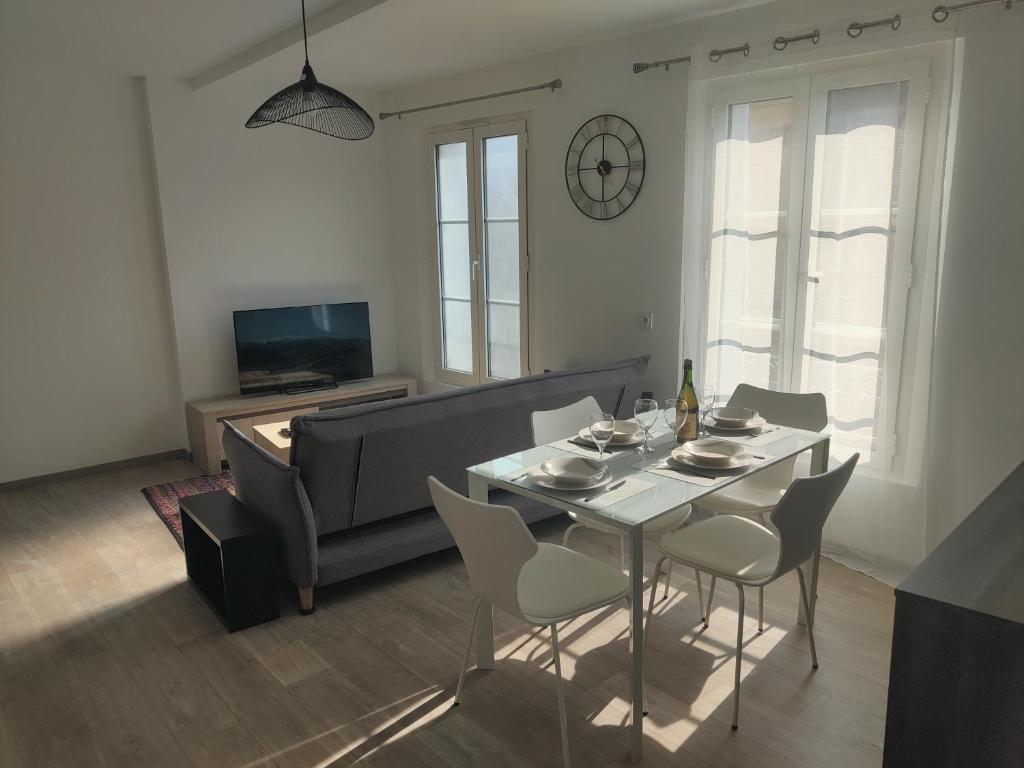 Appartement T3 PLUME Hyper centre d'ERNÉE photo 4