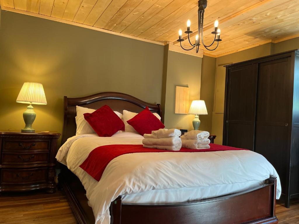 Frigon Suite -Waterfront photo 1