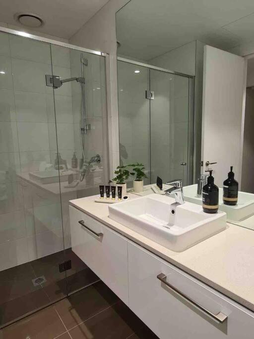Lux 3 Bedroom 2 Bathroom Apt Southbank photo 1