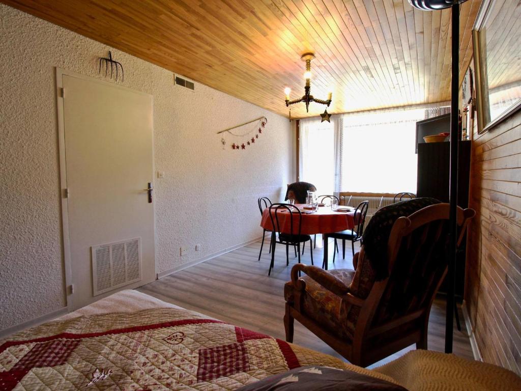 Appartement Chamrousse, 2 pièces, 6 personnes - FR-1-549-49 photo 4