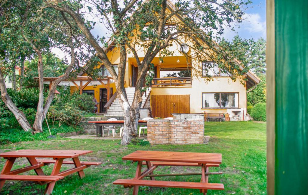 Nice Apartment In Wolin With 3 Bedrooms photo 1