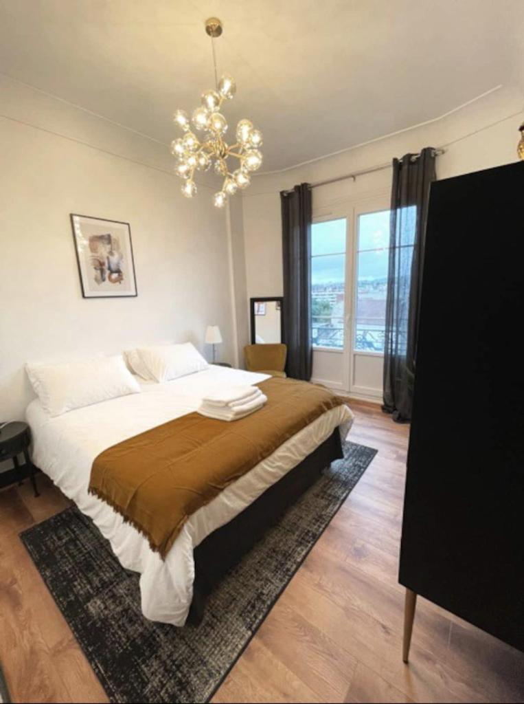 Vichy : Le 5e - Appartement design dans un ancien palace photo 3
