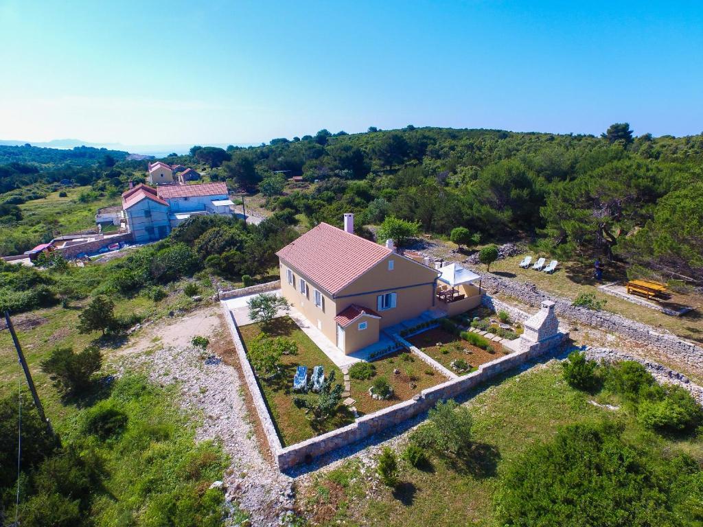 Holiday house with a parking space Veli Rat, Dugi otok - 8096 photo 2