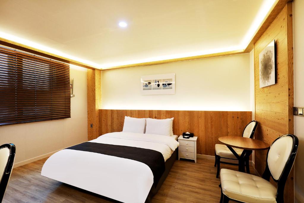 Buan Tourist Hotel photo 1