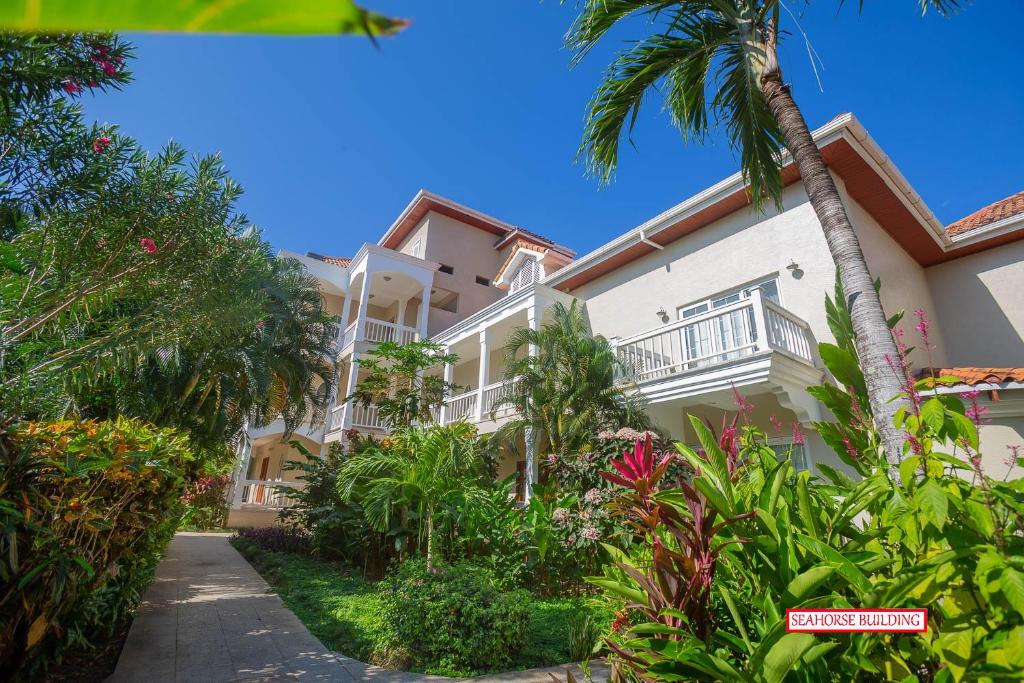Lawson Rock - Seahorse 105 condo photo 3