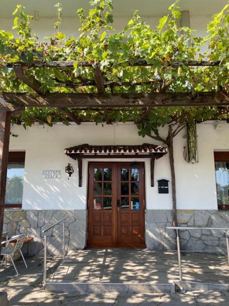 Atxispe Etxea Casa Rural photo 3