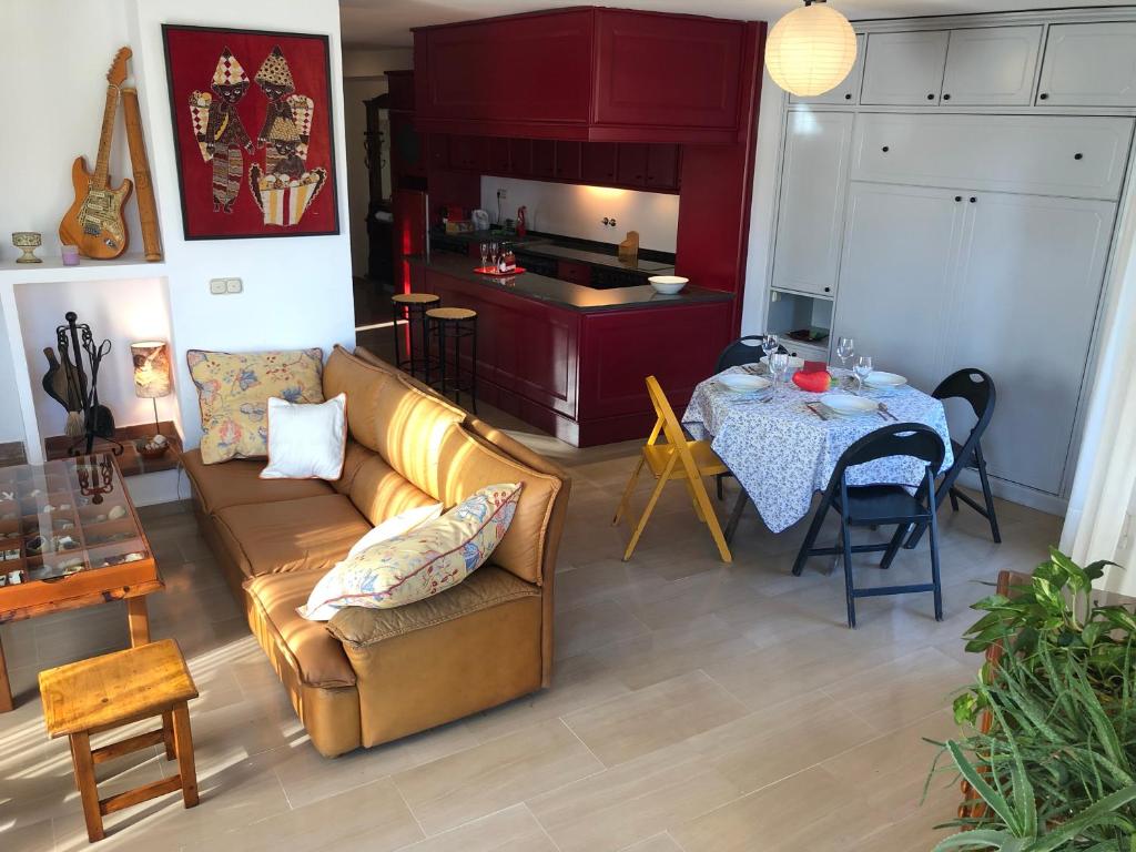 Loft acogedor con terraza y parking en el centro photo 1