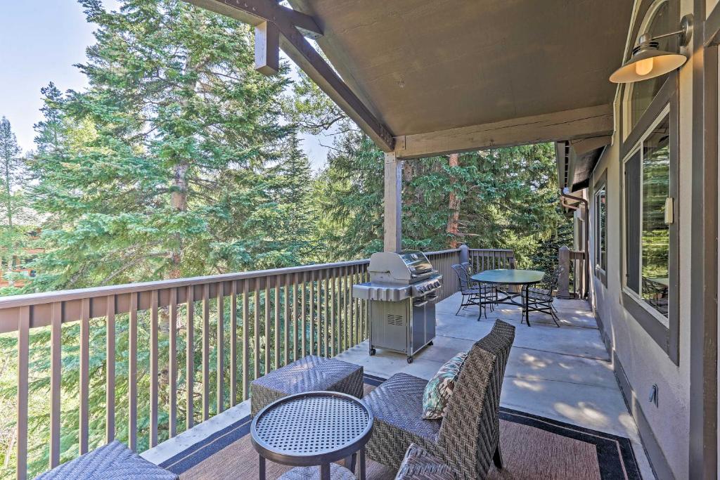 Modern Frisco Condo with Deck Walk to Main St! photo 2