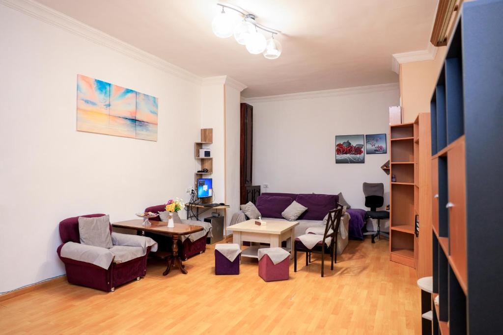 Comfortable Appartments in the Center of Yerevan photo 2