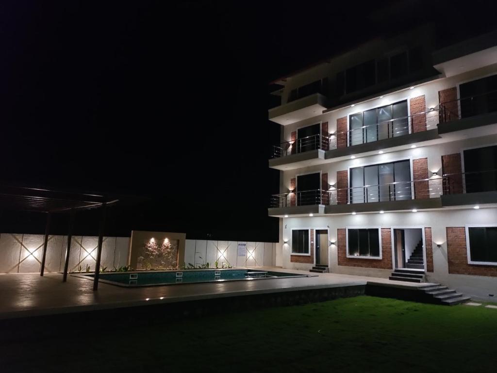 Lotus The Lake View Resort photo 2