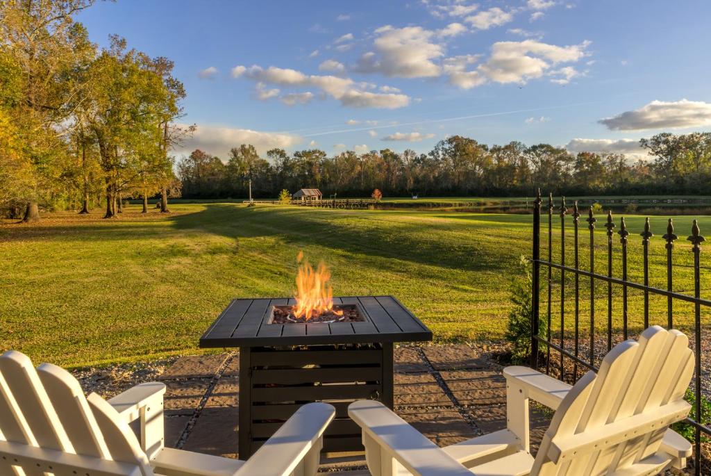 Maison D'Memoire Bed & Breakfast Cottages image