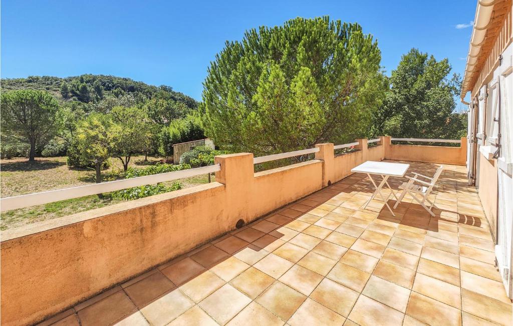 Beautiful Home In Fouzilhon With Outdoor Swimming Pool, 3 Bedrooms And Private Swimming Pool photo 1