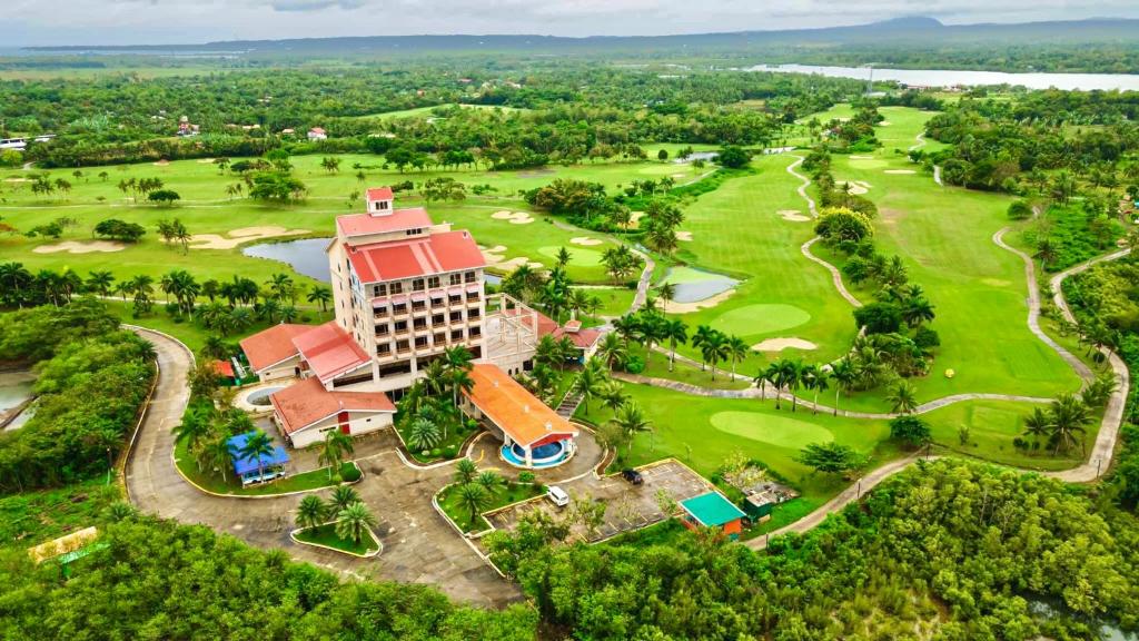 Queens Island Golf and Resort photo 2