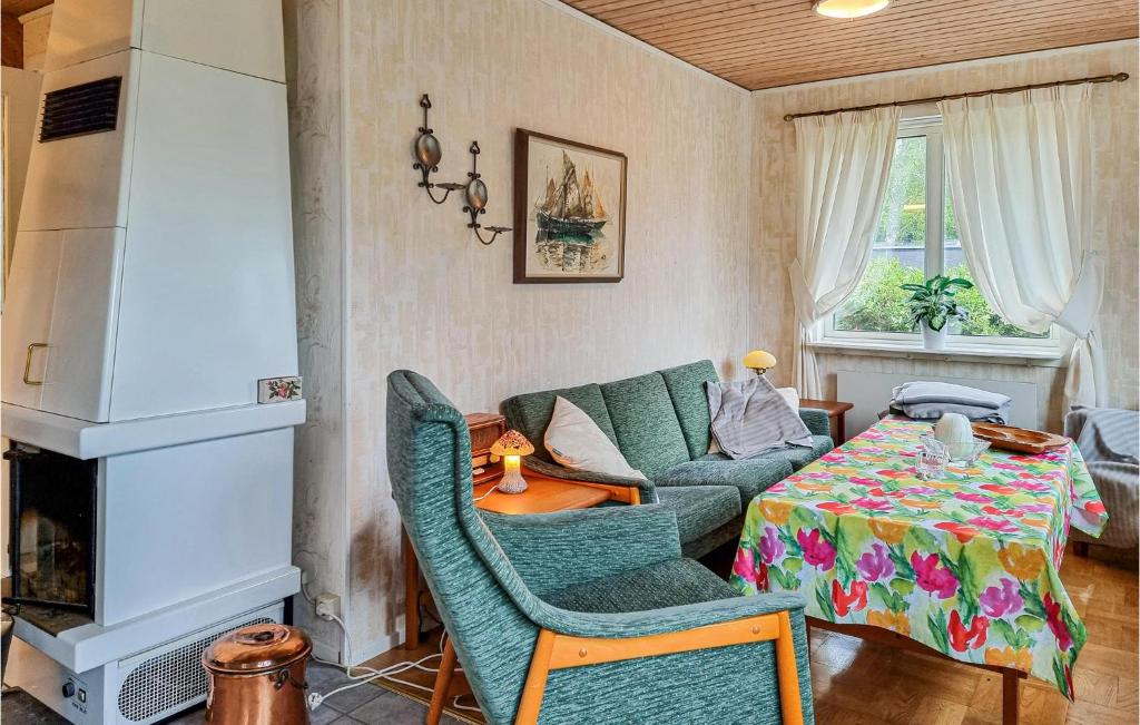 Amazing Home In Munkedal With 3 Bedrooms photo 2