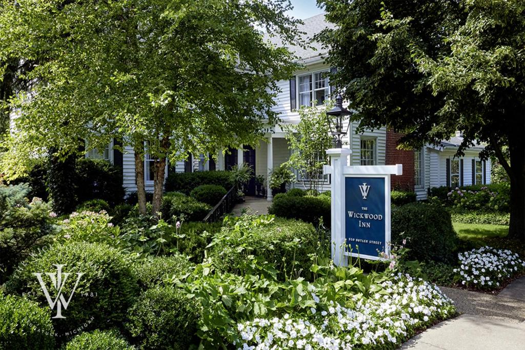 Wickwood Inn image