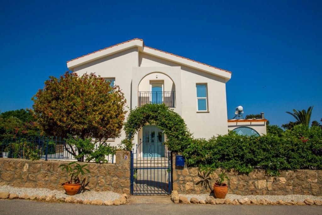 Villa Llamedos, North Cyprus, Karsiyaka