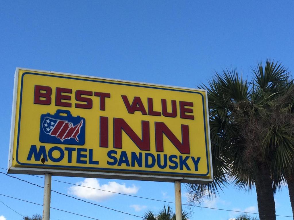 Best Value Inn Motel Sandusky image