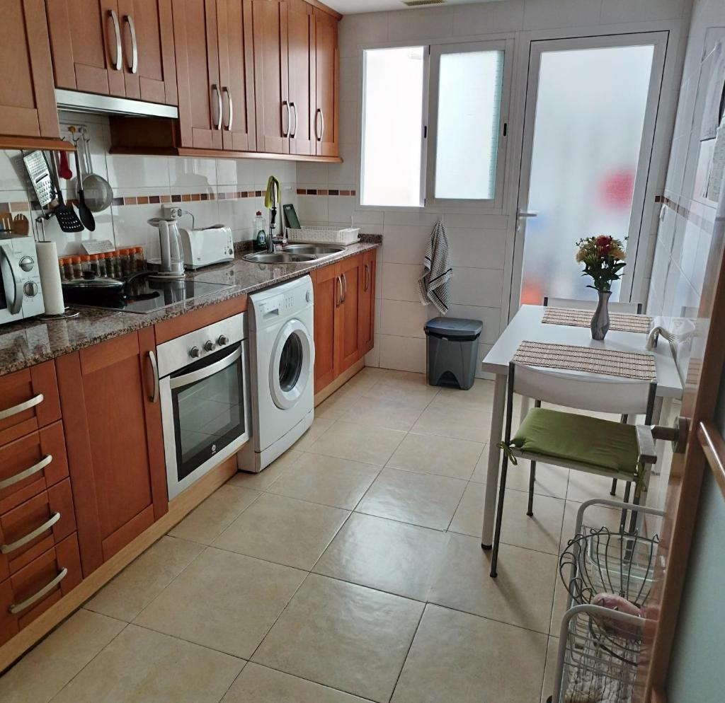 Apartamento Compartido Cerca de la Playa con Baño Privado photo 3