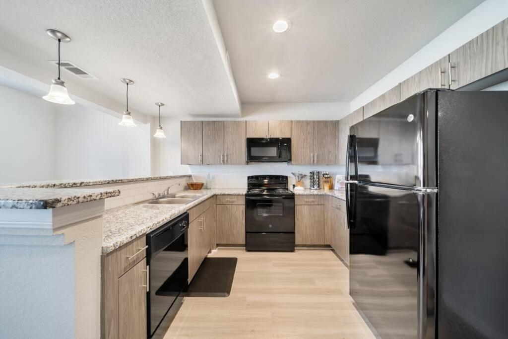 Trendy Downtown Waco Apartment With Great View photo 1
