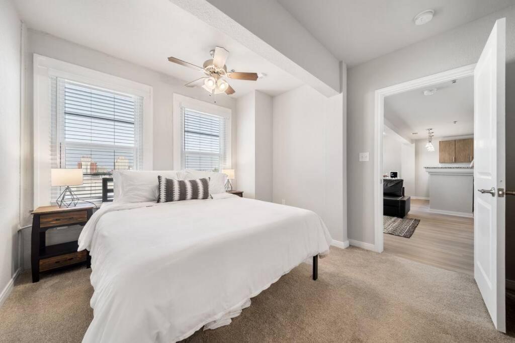 Trendy Downtown Waco Apartment With Great View photo 3