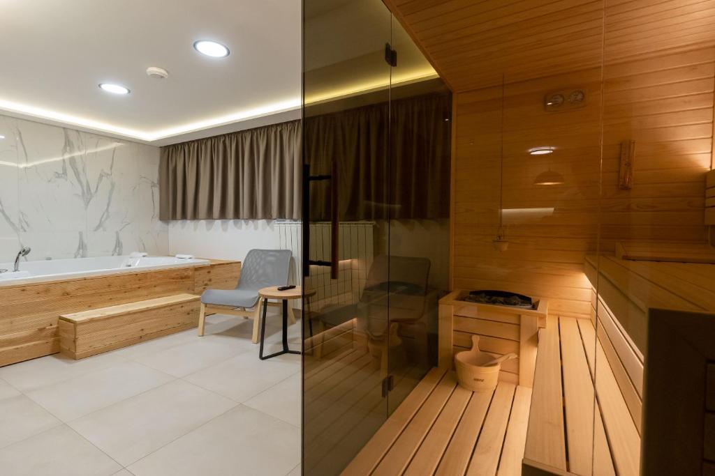 President Apartman Spa photo 3