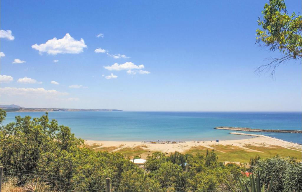 Stunning Home In Marinella Di Selinunte With Outdoor Swimming Pool, Wifi And 5 Bedrooms photo 2