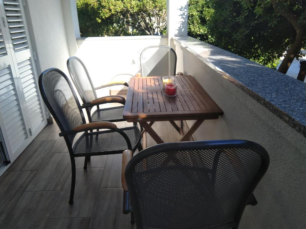 Apartment Edina Pag photo 4