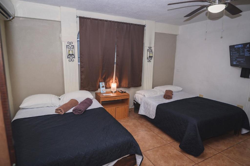 Departamento CENTRICO, Tv smart, minisplit nuevo, wifi 100 mb, cocina, lavadora, asador, parking, letra i photo 3