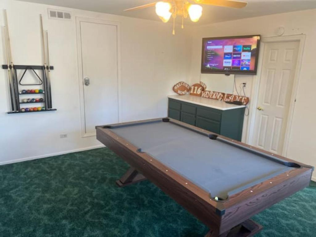 The Winding Cabin-HOT TUB!GAME ROOM! MOUNTAINSIDE! photo 2