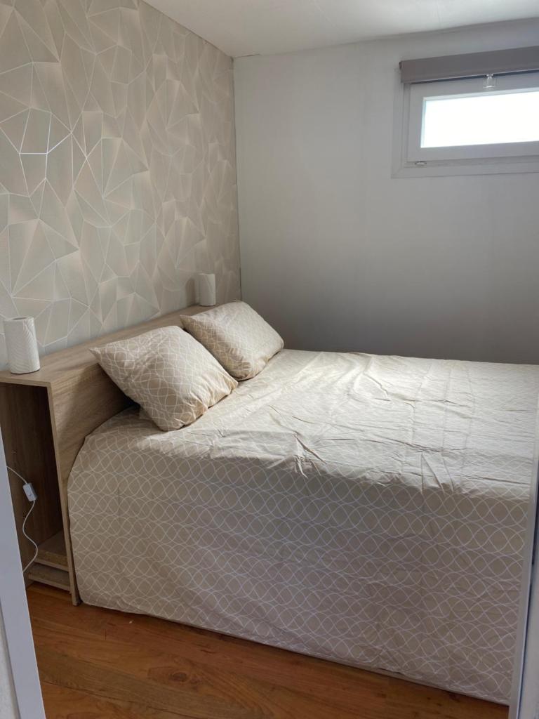 Petite maison, quartier calme. photo 4