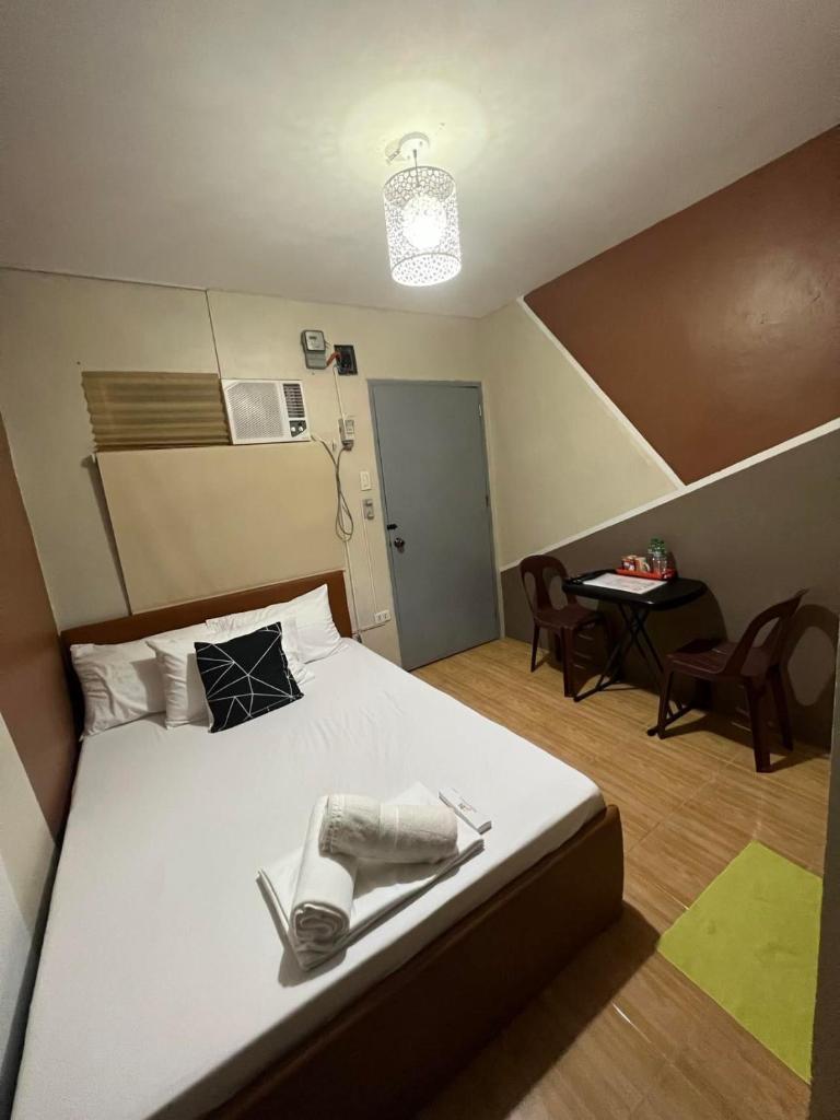 DJCI Apartelle Small Rooms photo 2