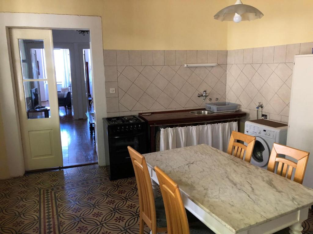 Apartment Marasovic photo 2