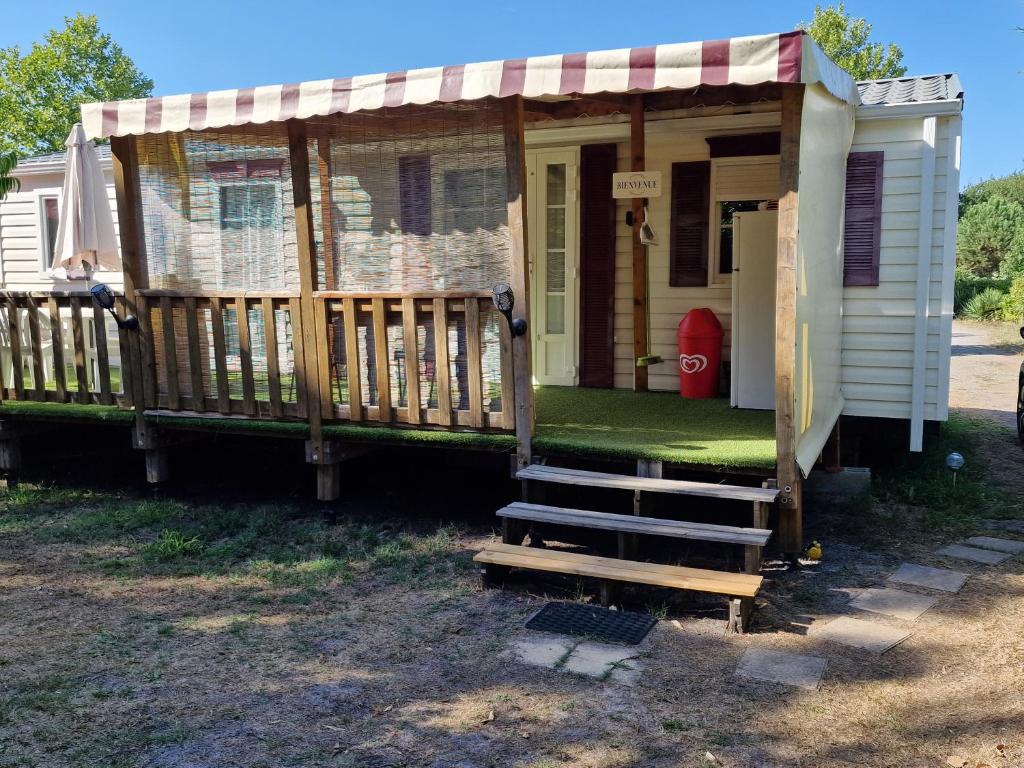 Grand Mobile home dans camping photo 2