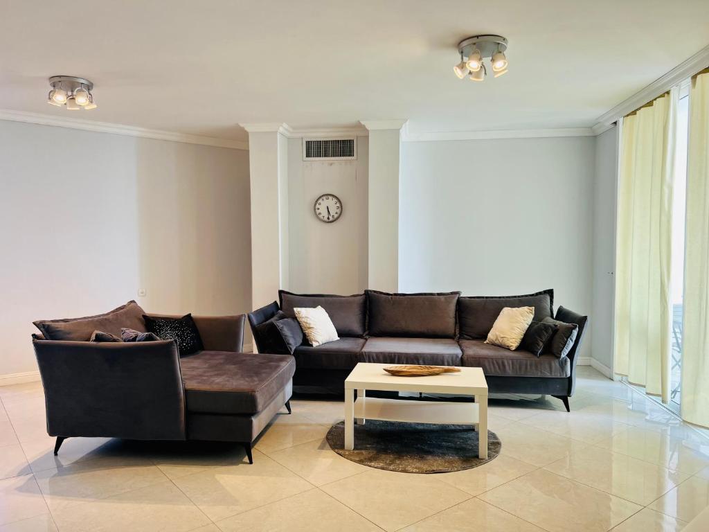 Royal Aparatment on the Sea , Blvd Nitza 34 photo 2