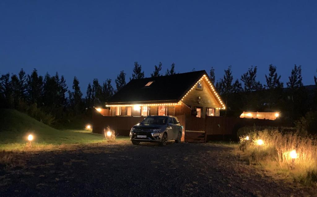Cosy Retreat Home with Jacuzzi photo 1