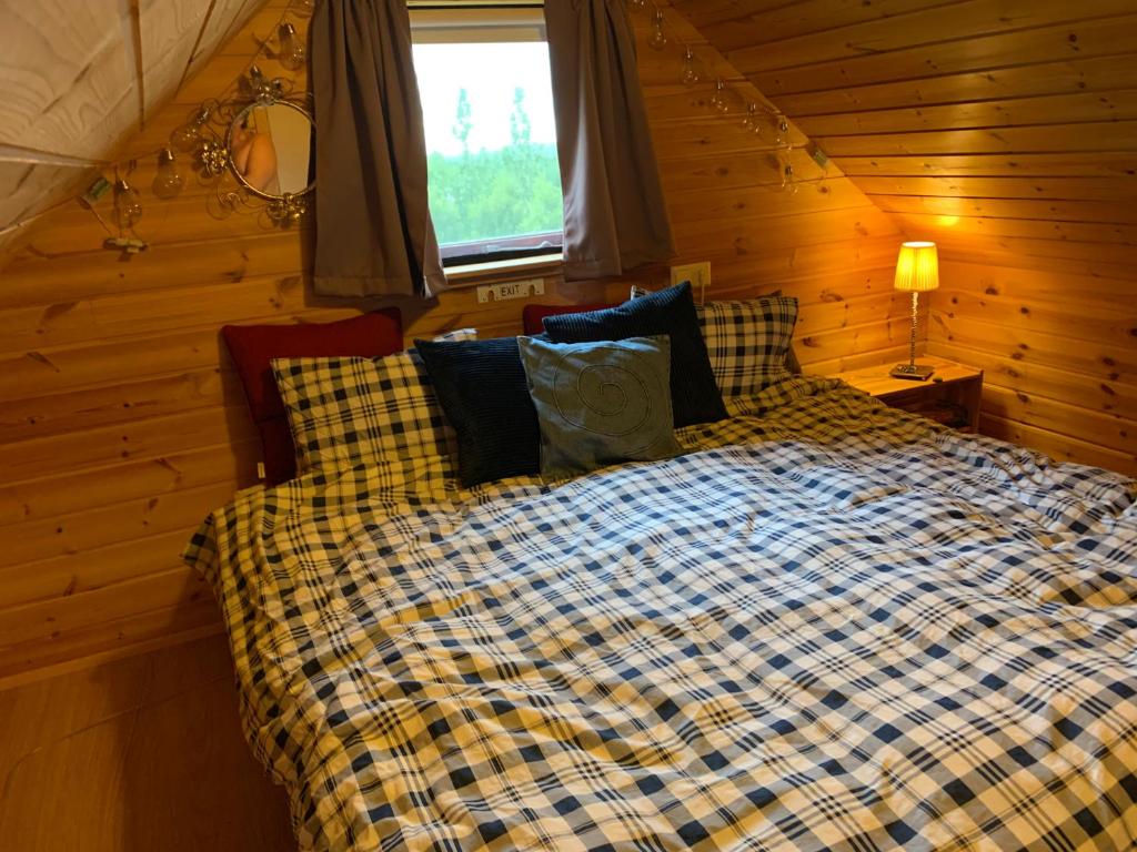 Cosy Retreat Home with Jacuzzi photo 4