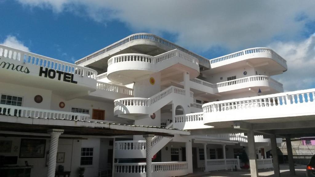 Las Palmas Hotel photo 2
