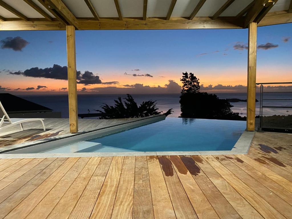 Calypso Bay photo 1